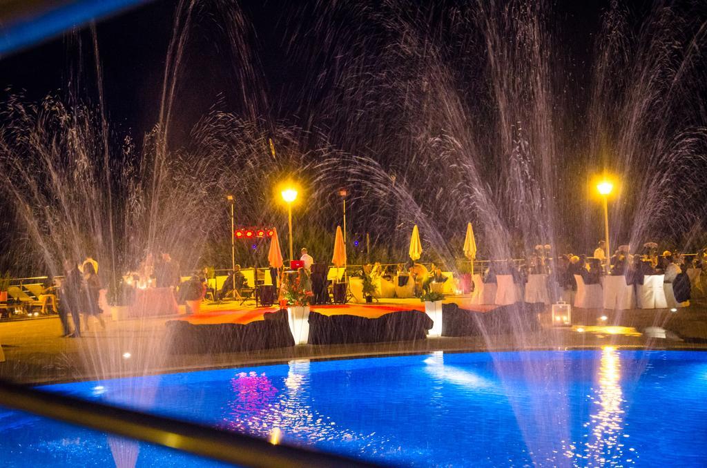 Mon Reve Resort Tarento Exterior foto